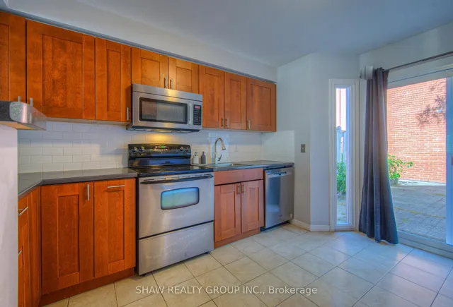 Additional image 19 of 895 Maple Ave Unit 502