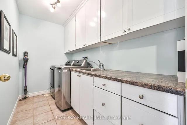 Additional image 18 of 4037 Medland Dr