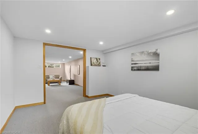 Additional image 23 of 142 Fernwood Cres