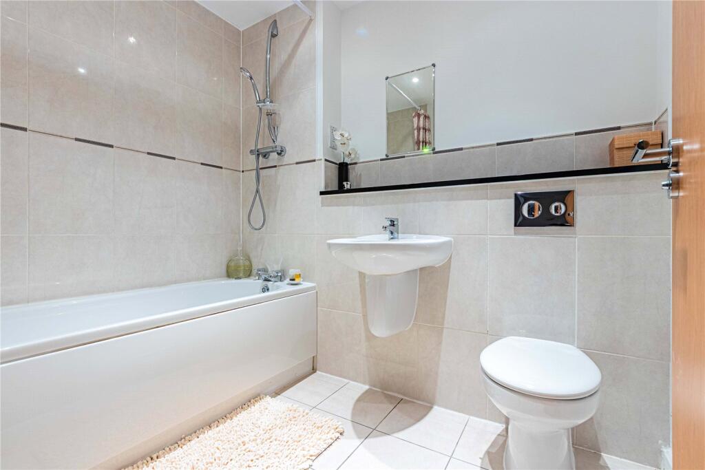 Additional image 14 of Centaures Square, Frogmore, St Albans, Hertfordshire, AL2