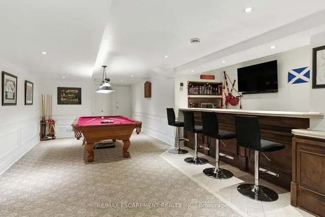 Additional image 36 of 24 Meander Clse