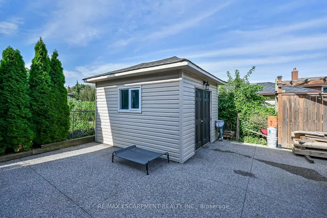 Additional image 44 of 28 Tara Crt