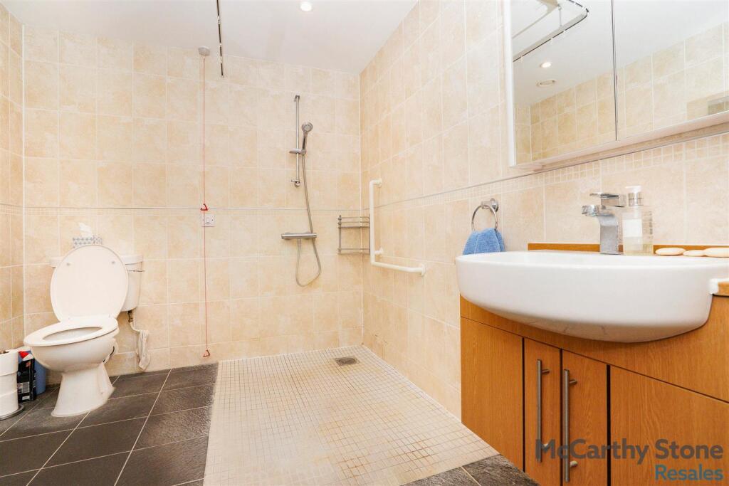 Additional image 9 of Peel Court, College Way, Welwyn Garden City, Hertfordshire, AL8 6DG