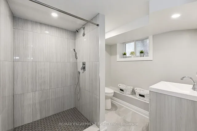 Additional image 35 of 95 Houghton Ave