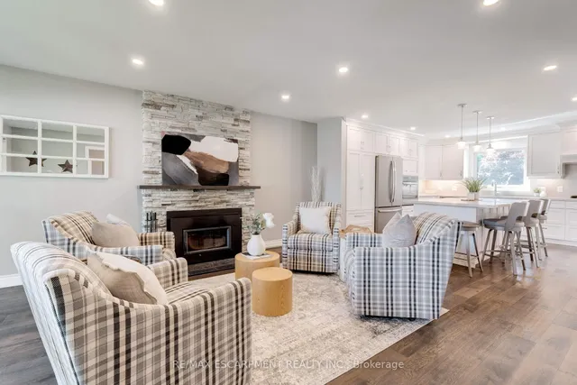 Additional image 6 of 2118 Agincourt Cres