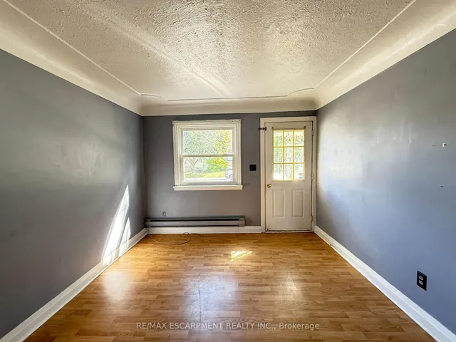 Additional image 3 of 317 Brunswick St