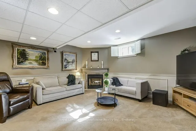 Additional image 29 of 61 Duncan Ave