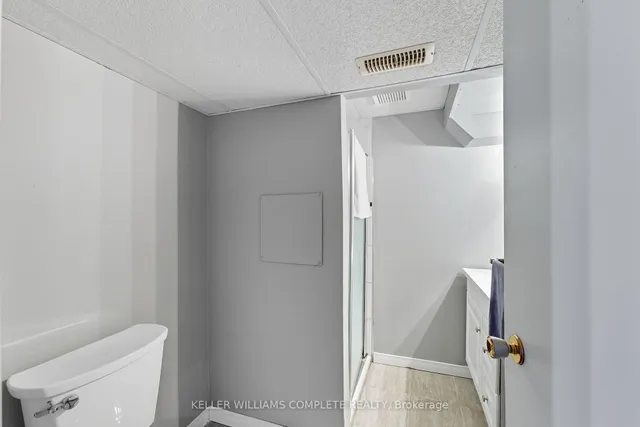 Additional image 27 of 446 East 42nd St