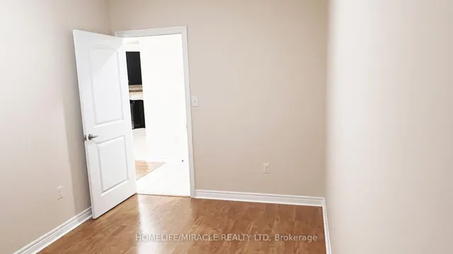 Additional image 27 of 383 Main St E Unit 502