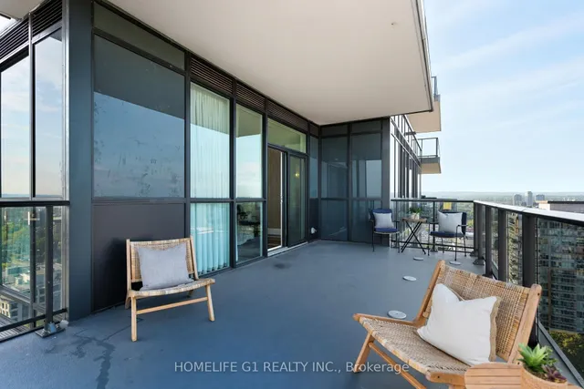 Additional image 38 of 2007 James St Unit 2002