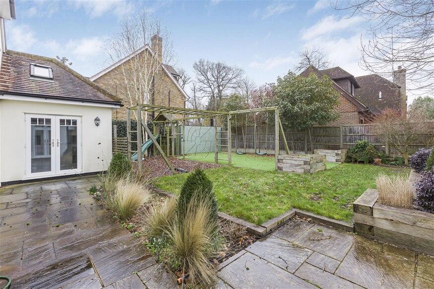 Additional image 29 of Roundwood Park, Harpenden, AL5