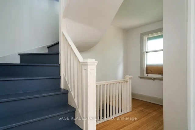 Additional image 30 of 36 Mountwood Ave