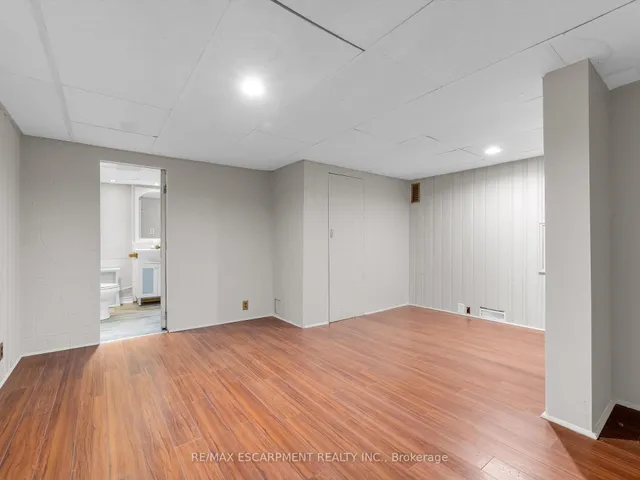 Additional image 24 of 753 Burgess Ave