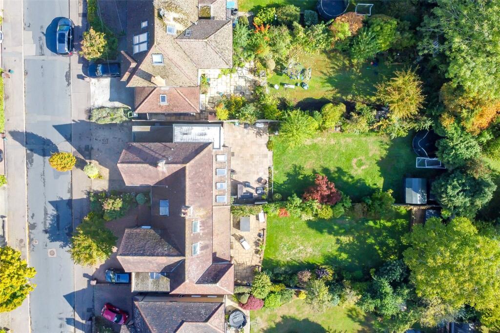 Additional image 14 of Bloomfield Road, Harpenden, Hertfordshire, AL5