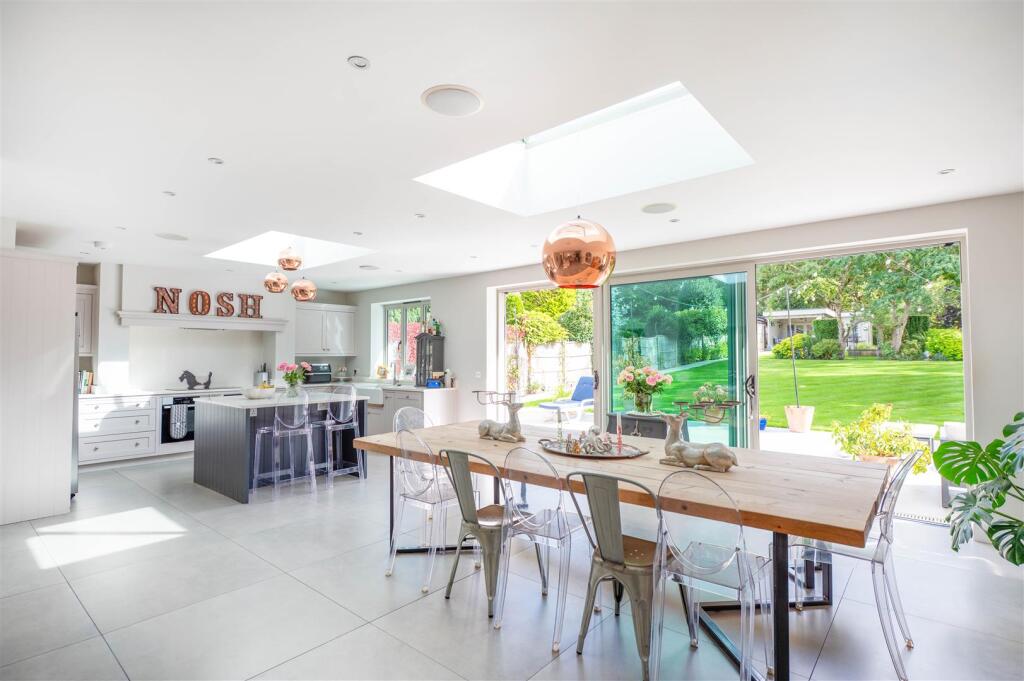 Additional image 32 of Bradmore Way, Brookmans Park