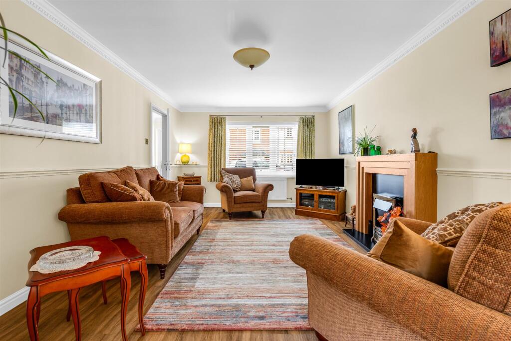 Additional image 7 of Welwyn Hall Gardens, Welwyn