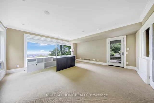 Additional image 32 of 7171 Appleby Line