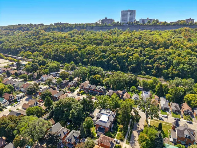 Additional image 42 of 284 Cumberland Ave