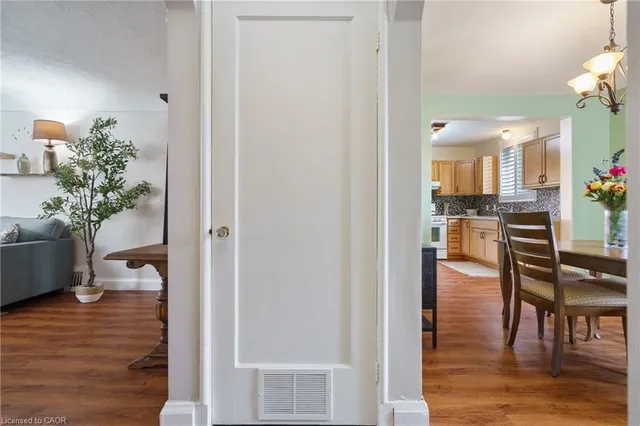 Additional image 10 of 3 Montrose Ave