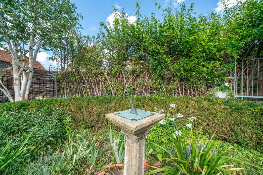 Additional image 33 of Fishpool Street, St. Albans