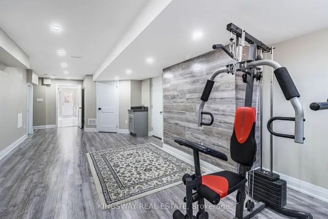 Additional image 34 of 166 Bronson Terr