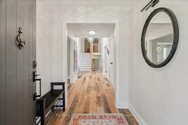 Additional image 5 of 346 Kingsway Pl