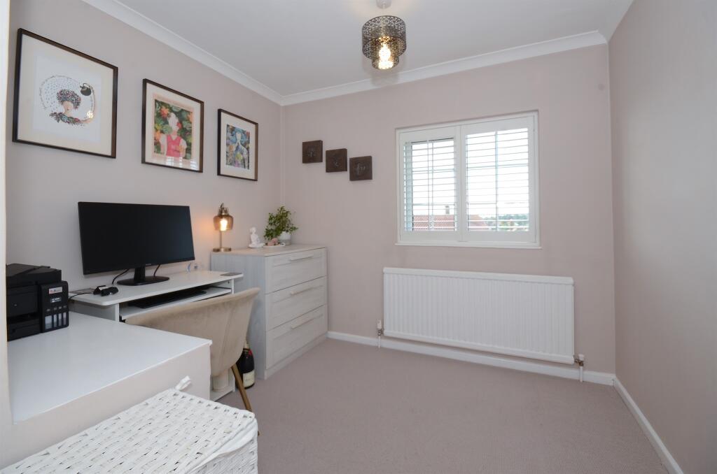 Additional image 8 of Saxon Close, Harpenden