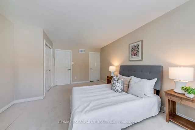 Additional image 26 of 2435 Woodward Ave Unit 15