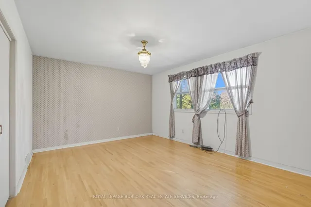 Additional image 18 of 264 Camelot Dr