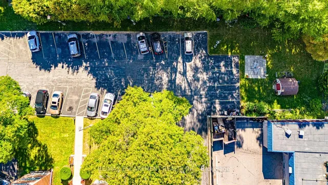 Additional image 31 of 824 Brant St Unit 8