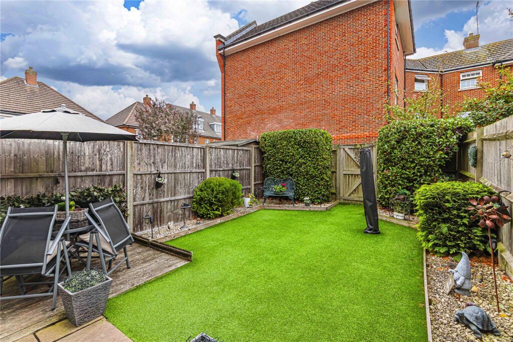 Additional image 19 of Centaures Square, Frogmore, St Albans, Hertfordshire, AL2