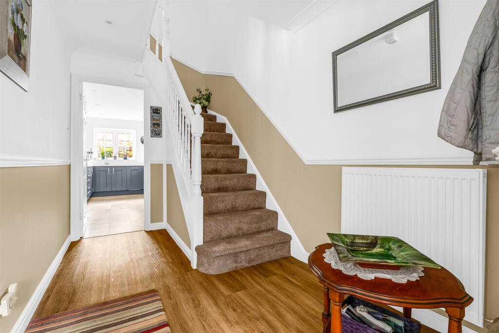 Additional image 8 of Welwyn Hall Gardens, Welwyn