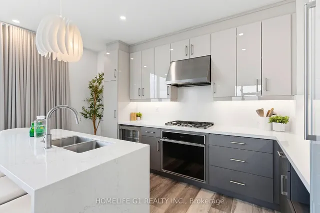 Additional image 8 of 2007 James St Unit 2002