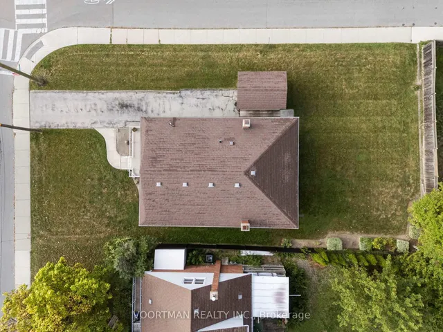 Additional image 27 of 136 Warren Ave