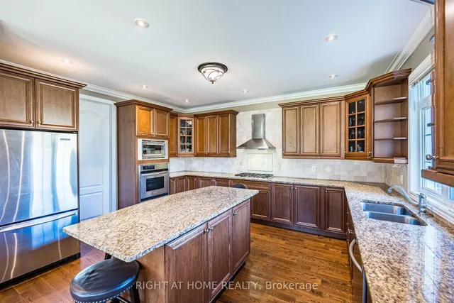 Additional image 25 of 11150 Menzies Crt