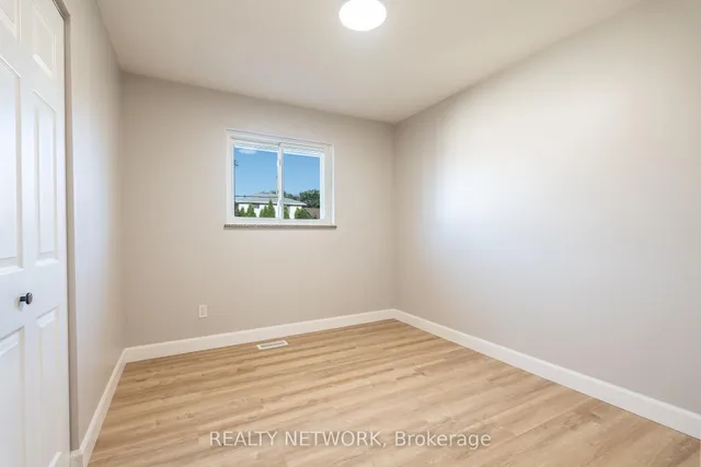 Additional image 16 of 716 Upper Ottawa St