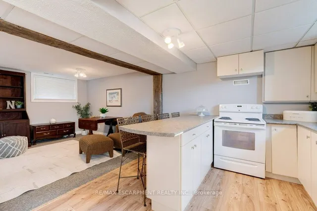 Additional image 30 of 37 WEST Ave