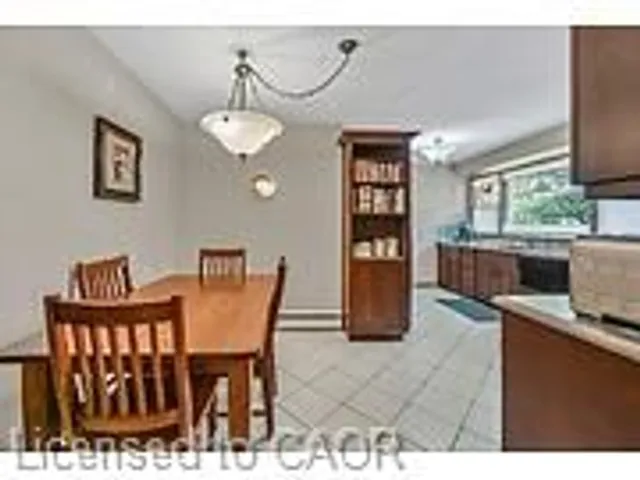 Additional image 18 of 103 Bertram Dr