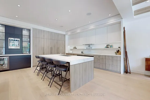 Additional image 9 of 977 Gorton Ave