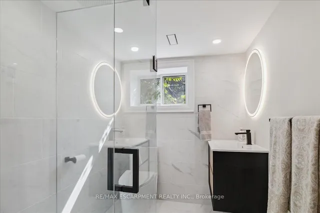 Additional image 38 of 15 Ottawa St