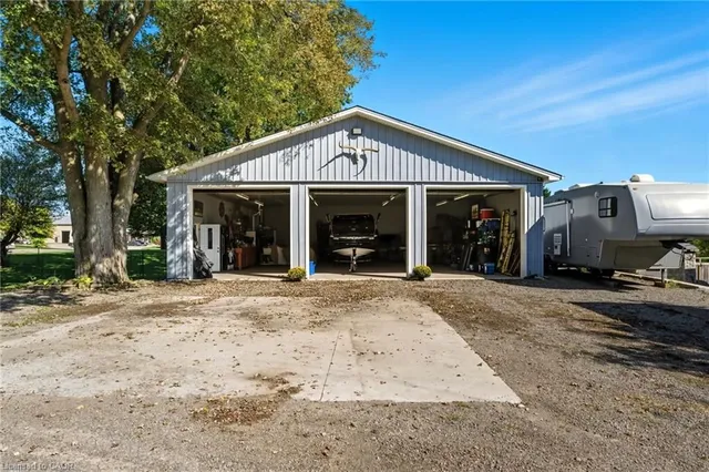 Additional image 27 of 146 Lynden Rd