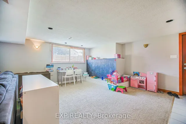 Additional image 38 of 62 Owen Pl