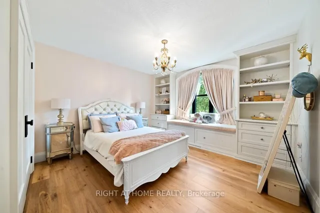 Additional image 26 of 166 Foxridge Dr