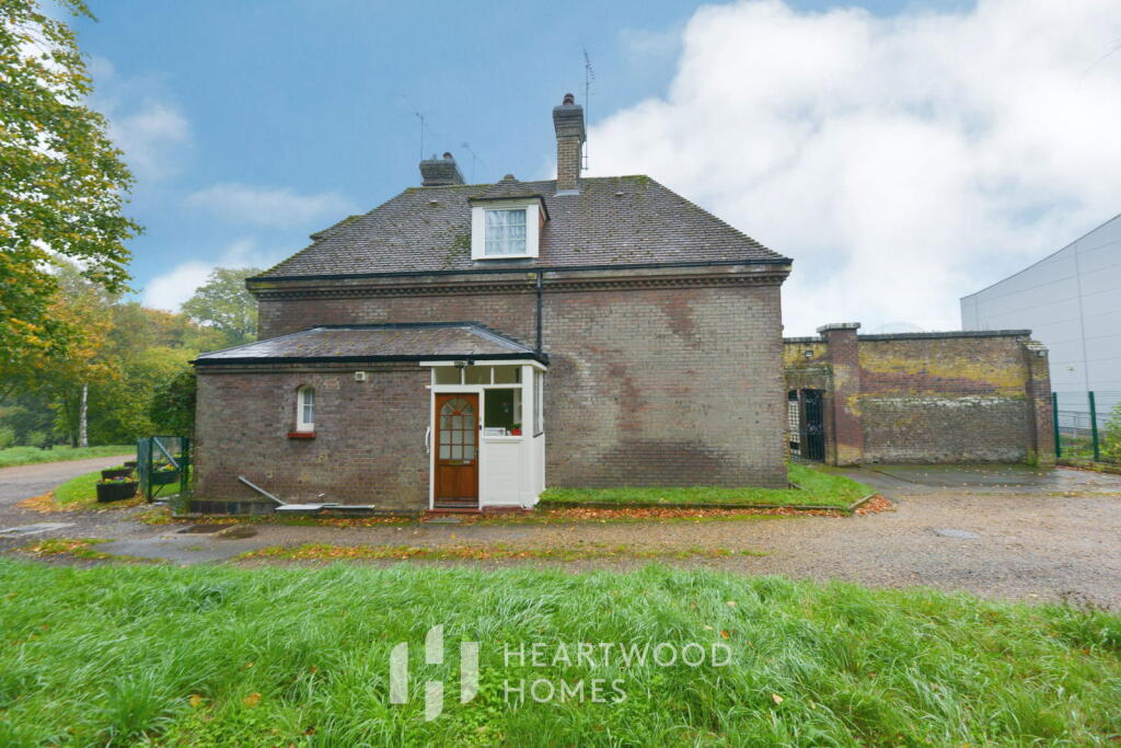 Additional image 22 of Gardeners Cottage, Batchwood Hall, St. Albans, AL3 5XA