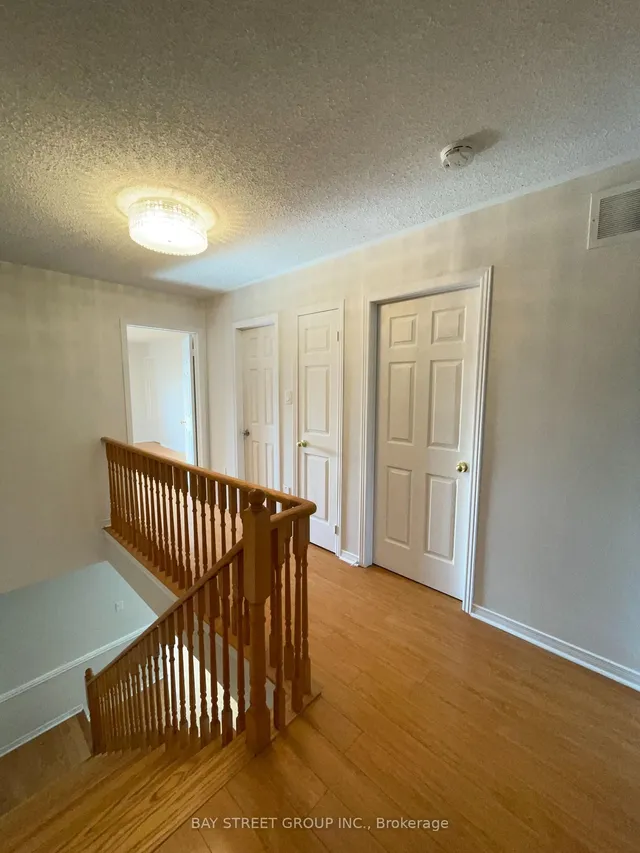 Additional image 11 of 4404 Vallence Dr