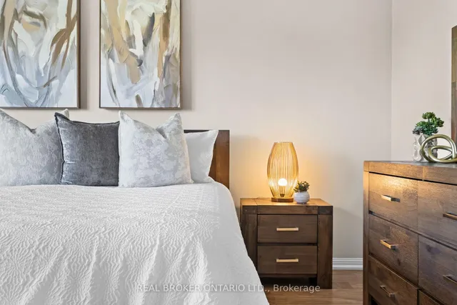 Additional image 26 of 565 Attenborough Terr