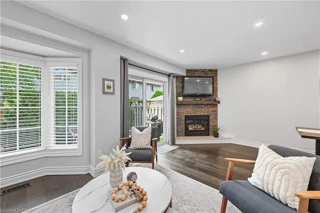 Additional image 10 of 3333 New St Unit 92