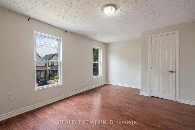 Additional image 17 of 128 Kensington Ave