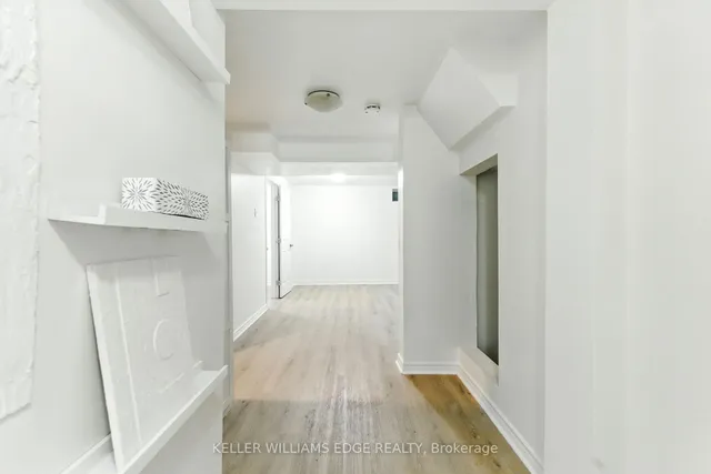 Additional image 19 of 25 Redbury St Unit 50