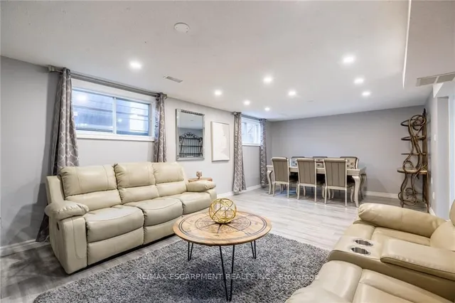 Additional image 23 of 5 Twinoaks Cres